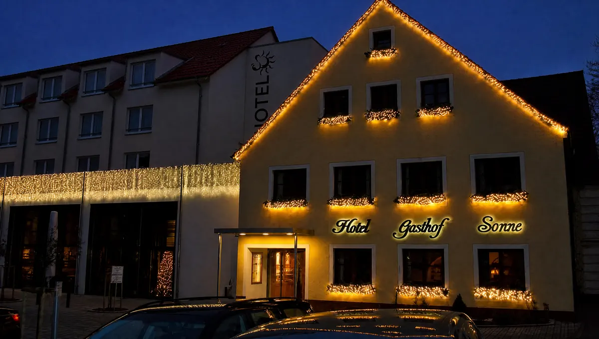 Weihnachtsbeleuchtung Hotel-Gasthof Sonne – Konturbeleuchtung der Fassade